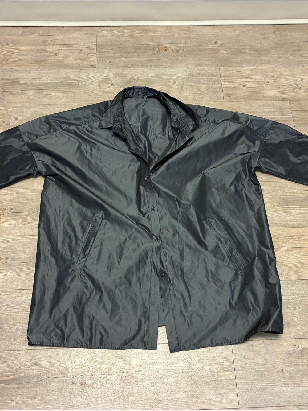 OSKA Black Nylon Windbreaker Jacket Womens Size 2 Oversized Collared - Picture 1 of 4